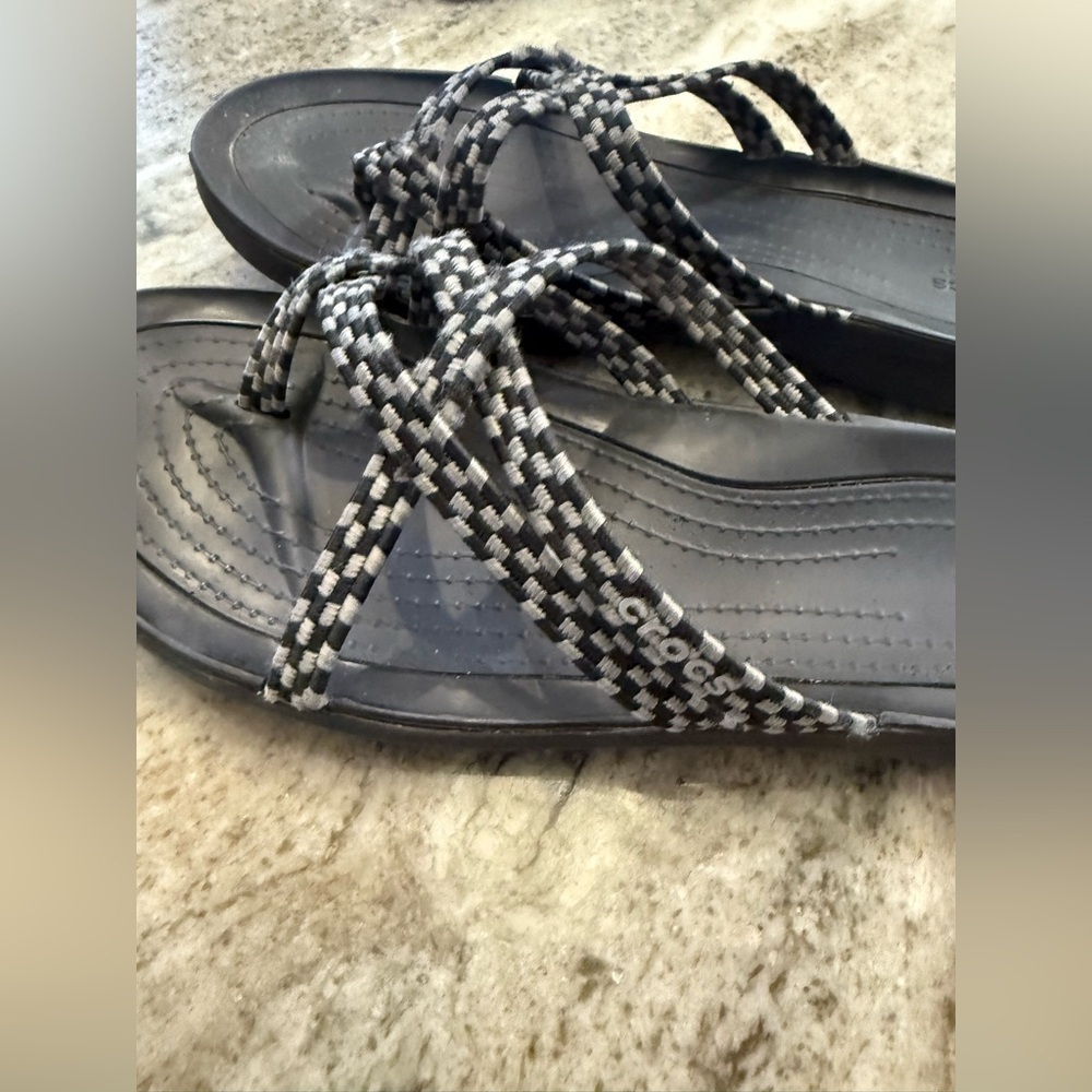 Crocs Swiftwater Braided Gray & Black Flip Flops - Size W10 - Picture 2 of 5